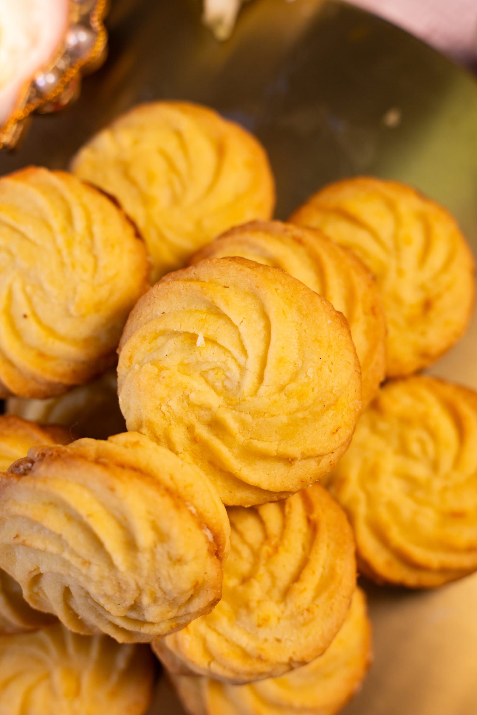 Close-up of the piped swirls on the melting moments